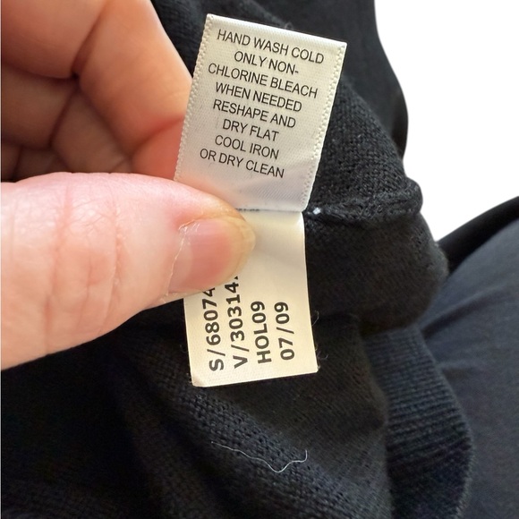 Banana Republic extra fine merino Sweater - Picture 5 of 5